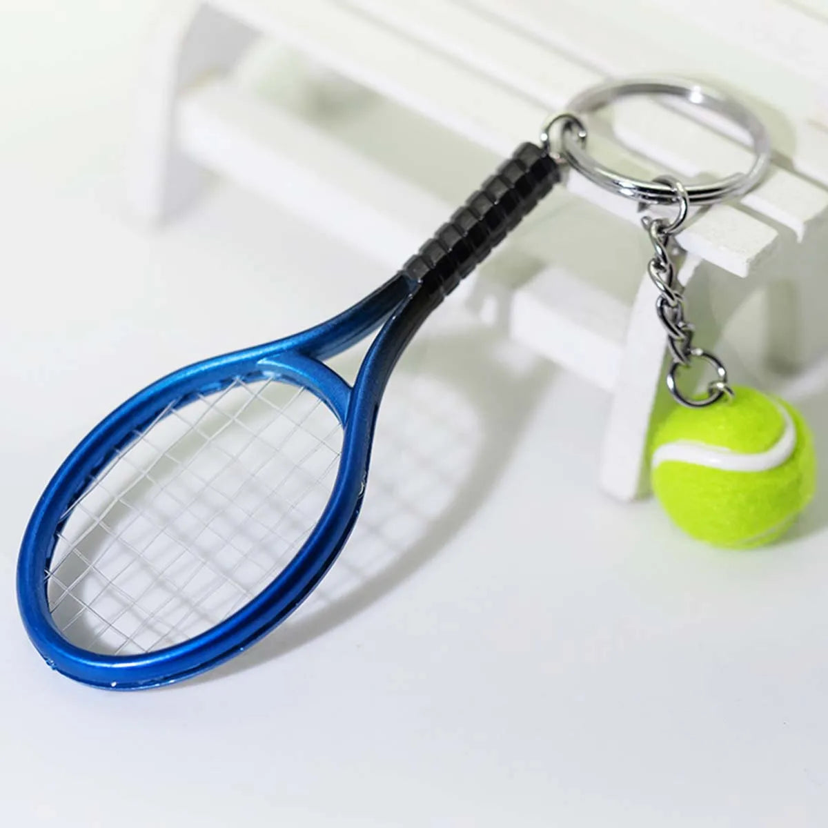 Golf Ball Key Chain Top Grade Metal Keychain Car Key Chain Key Ring Sporting Goods Sports Gift for Man Souvenir Ball Key Ring